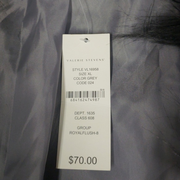 Vest - Picture 3 of 4